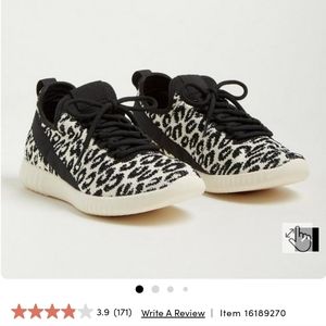 Black and white wide width sneakers Torrid 9.5